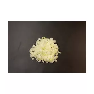 Tisztított vöröshagyma kockázva (2x2)